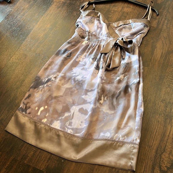 People and mauve RW&Co silky dress - Picture 2 of 7